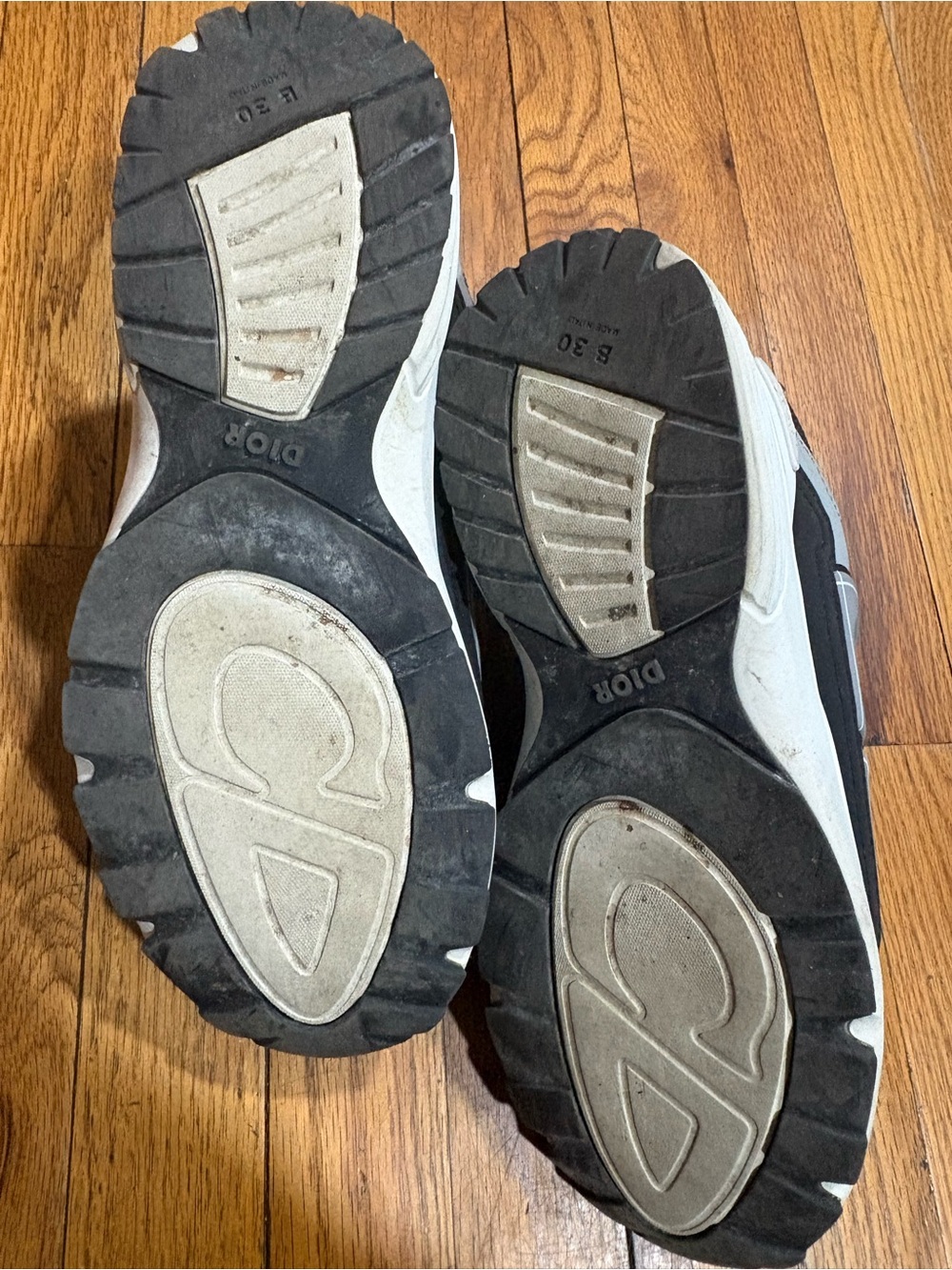 LIKE NEW Dior B30 Countdown Sneaker - Picture 7 of 13